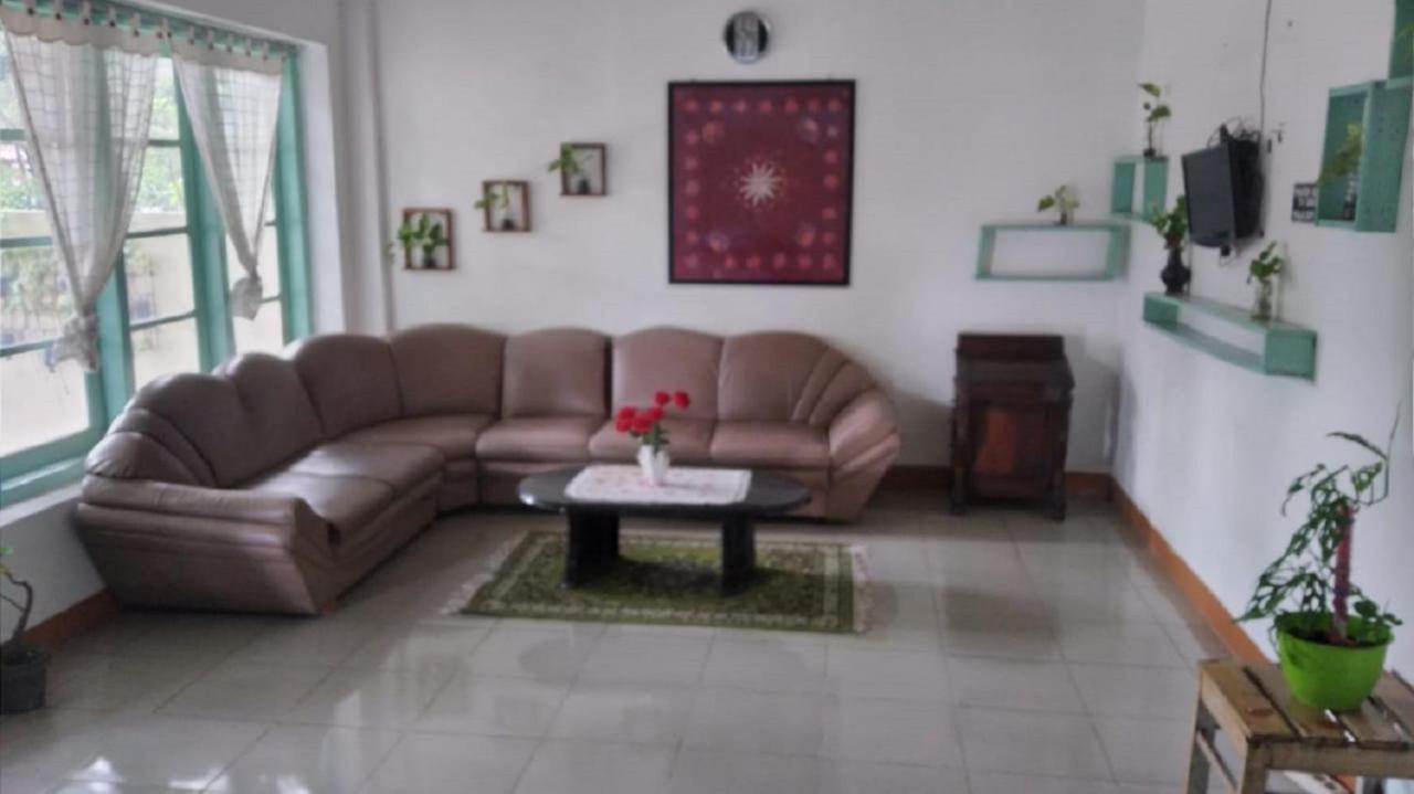Apartamento Garser Yogyakarta Exterior foto